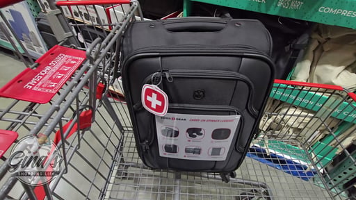 SwissGear SA8239 Softside Carry-On Luggage
