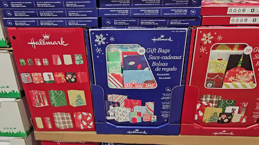 Hallmark Recyclable Gift Bags 20 Count