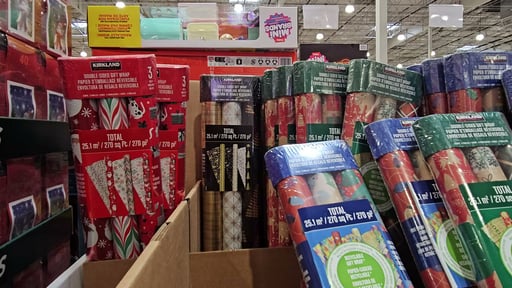 Kirkland Signature Wrapping Paper 3 Rolls 270 Sq. Feet Total