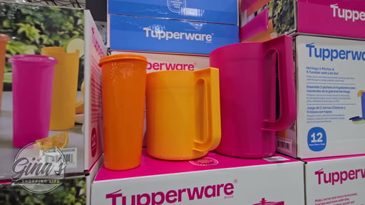 Tupperware Heritage 2-Pitchers & 4-Tumblers with Lids
