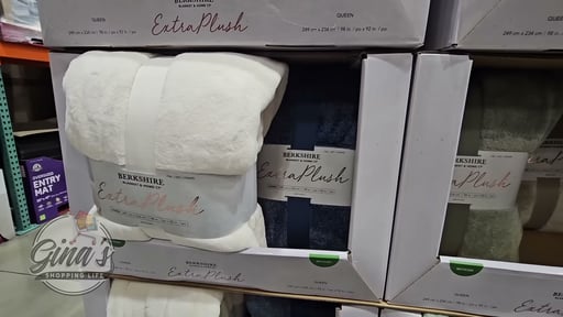 Berkshire Queen Plush Blanket